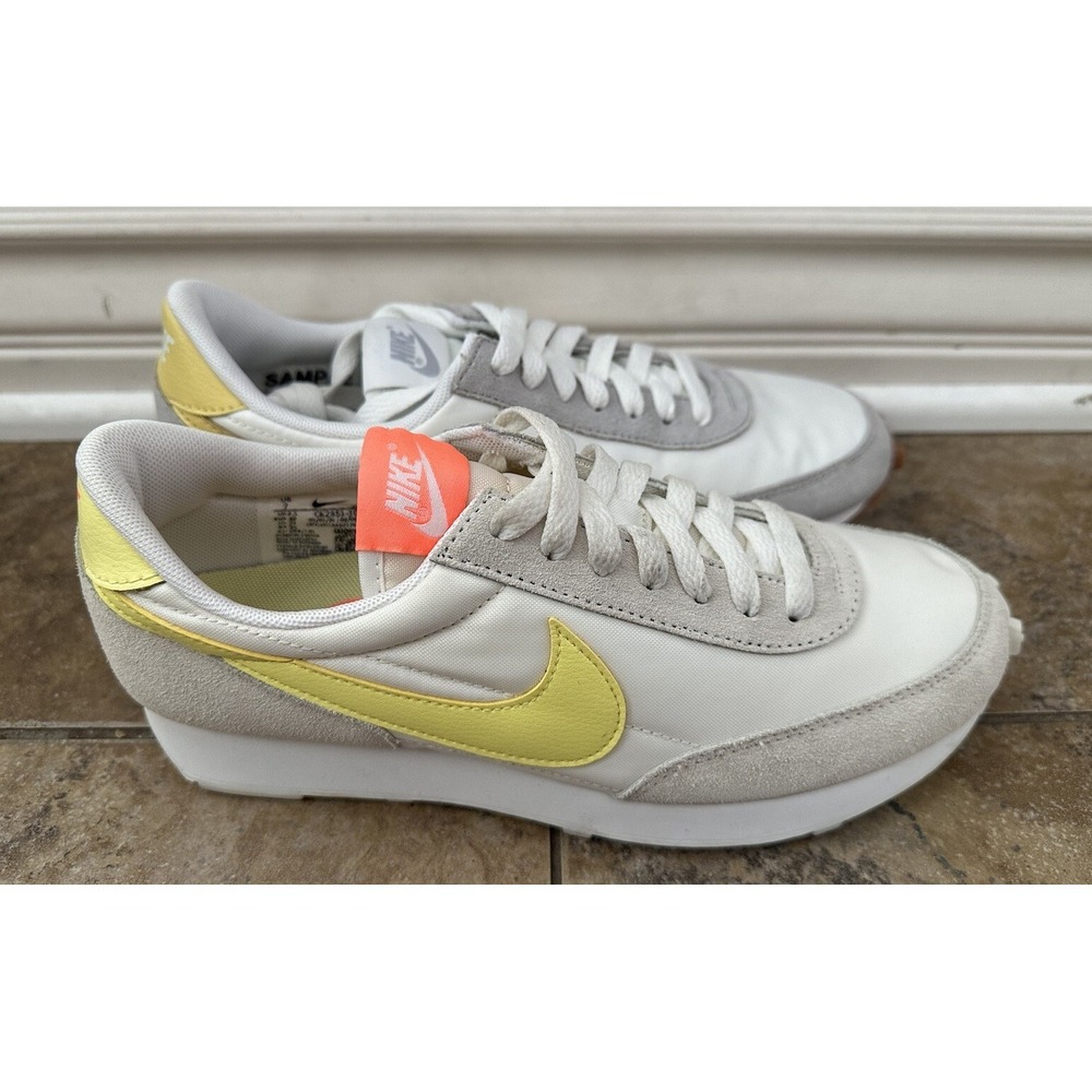 Nike Womens Daybreak Multicolors, Mismatch  Shoes Sneakers Sz 7 SALE SAMPLE